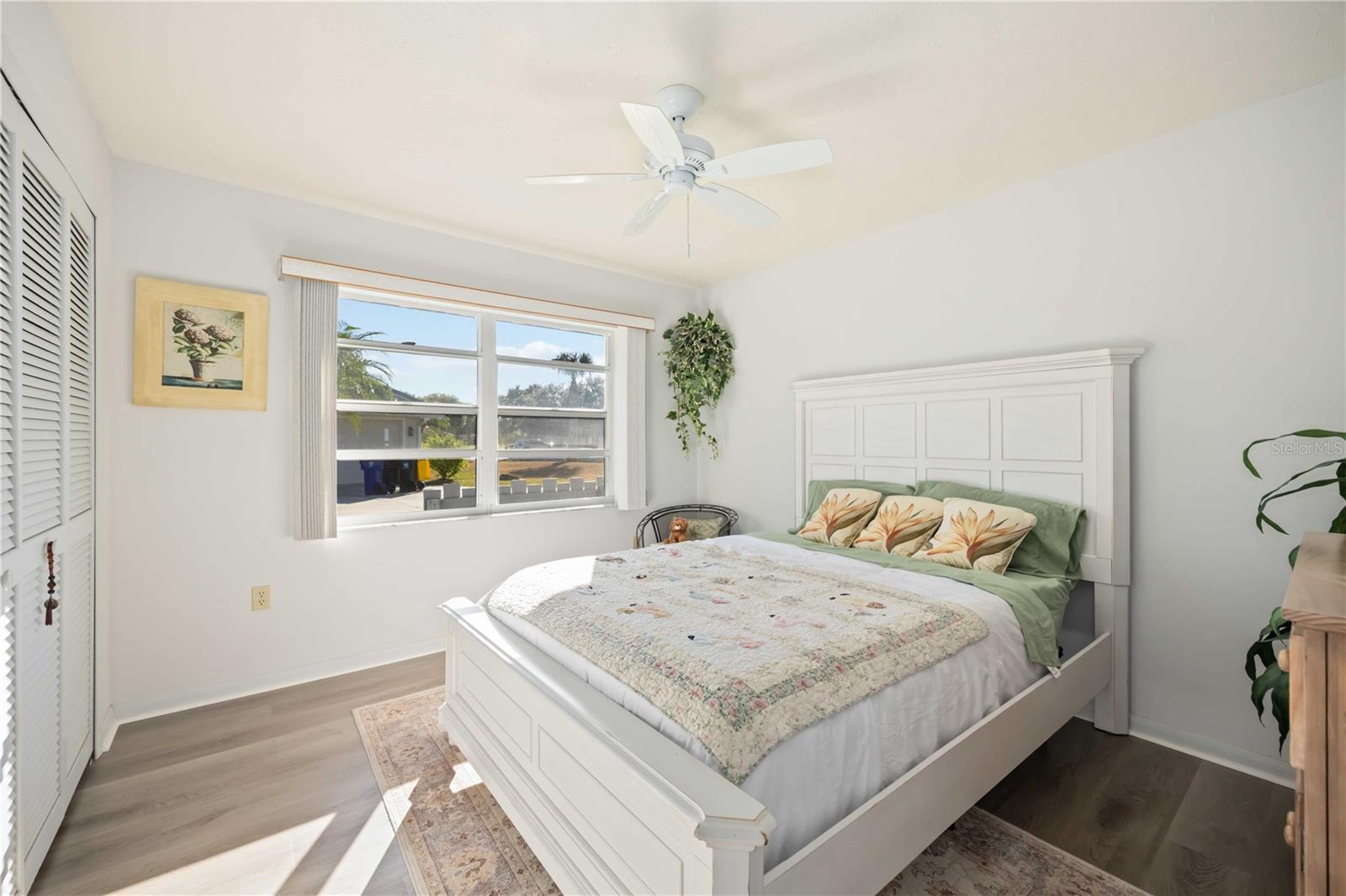 Image 23 of 46 For 2926 Meadowood Lane