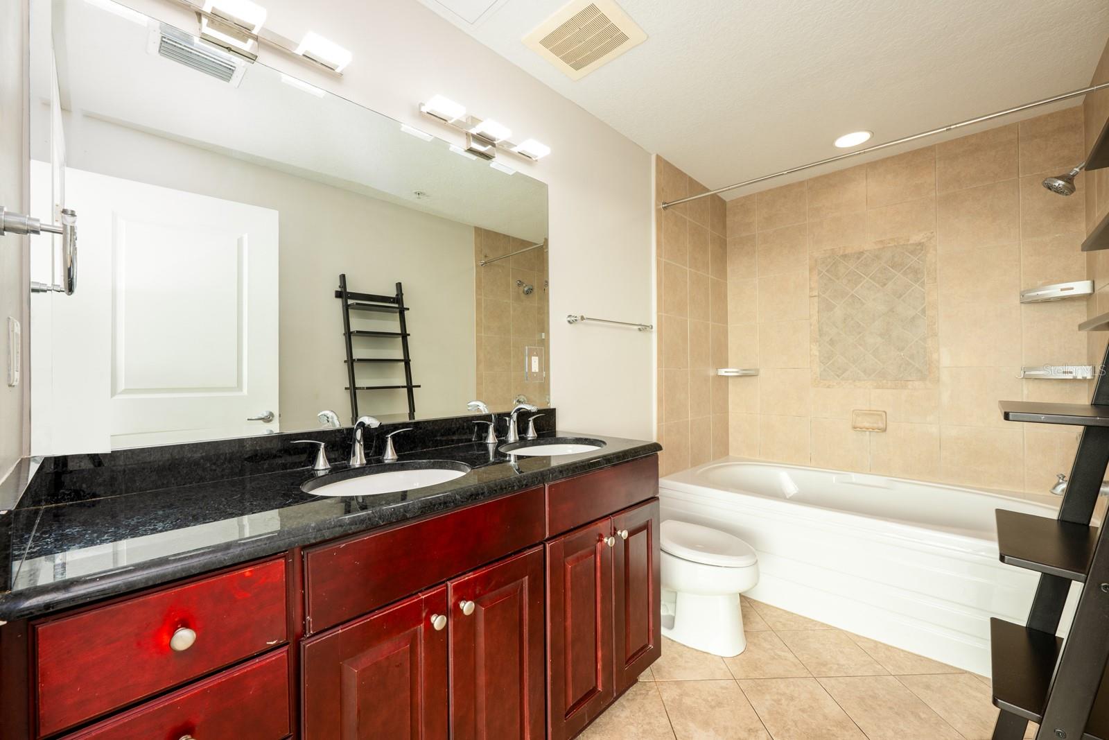 Image 14 of 33 For 101 Eola Drive 710