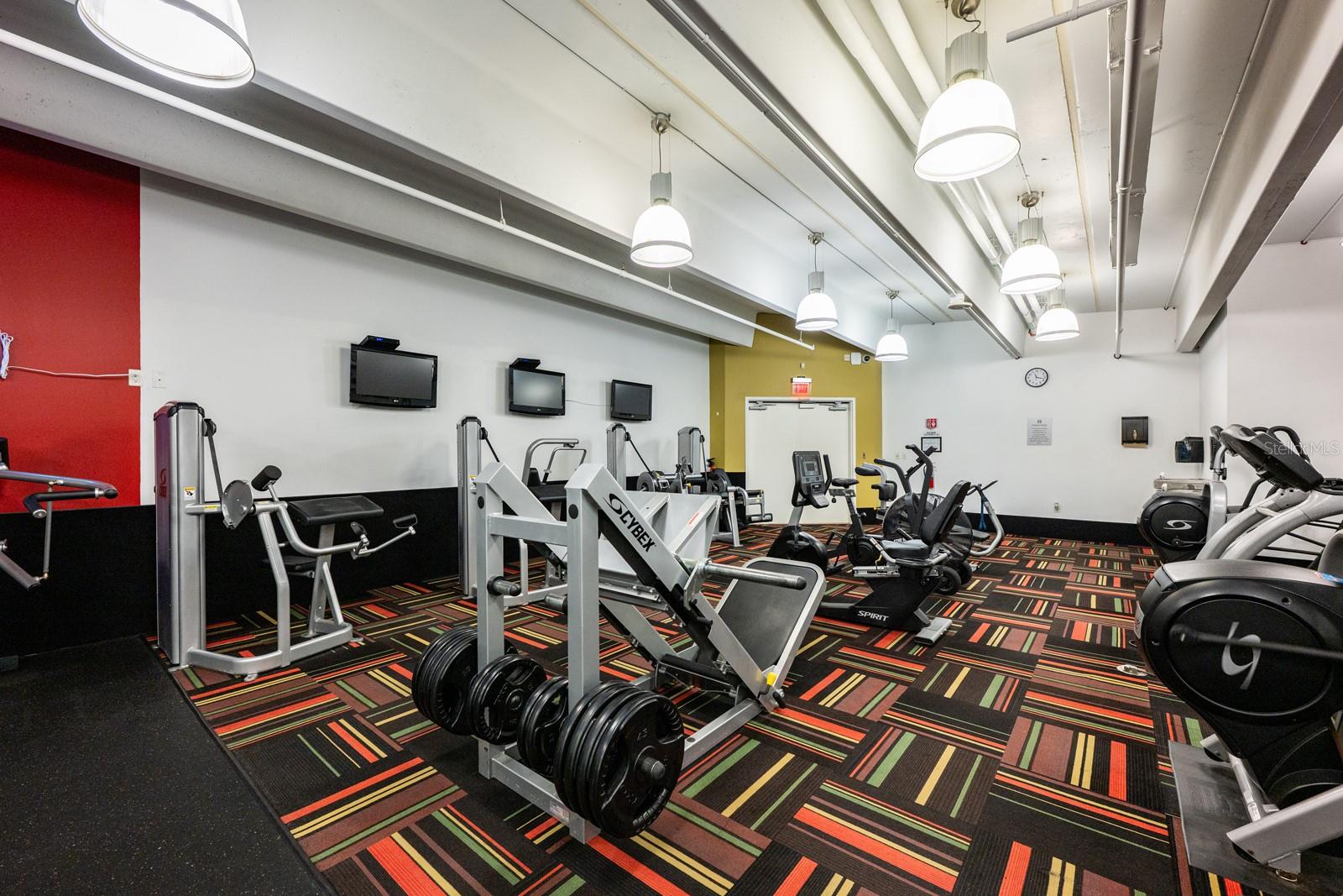 Image 30 of 33 For 101 Eola Drive 710