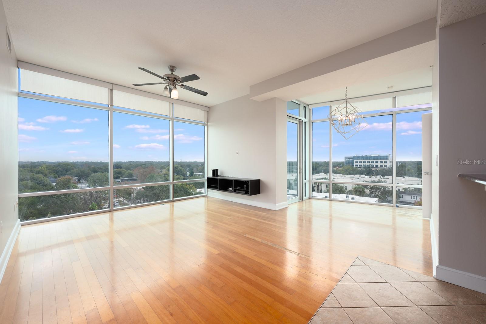 Image 31 of 33 For 101 Eola Drive 710