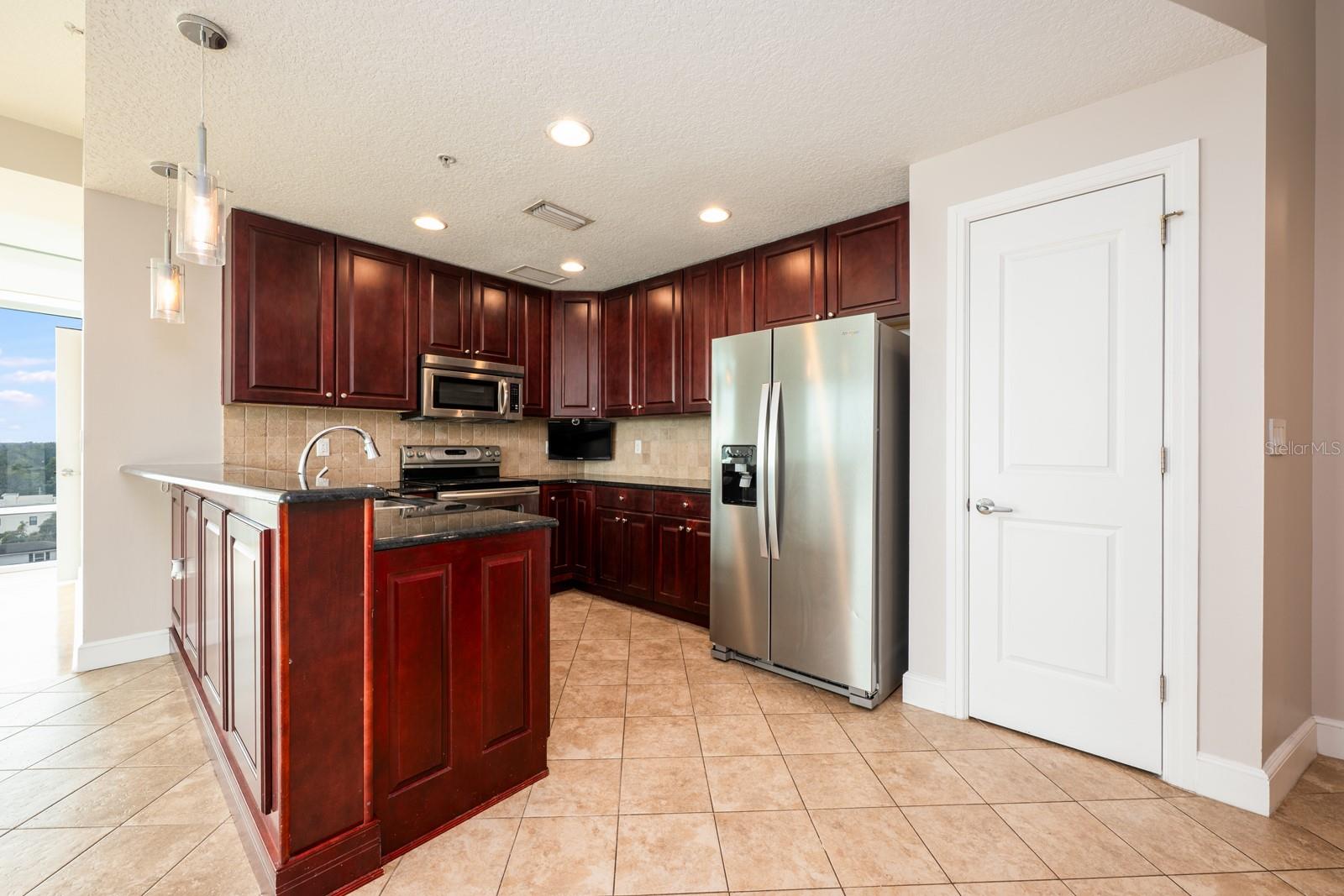 Image 5 of 33 For 101 Eola Drive 710