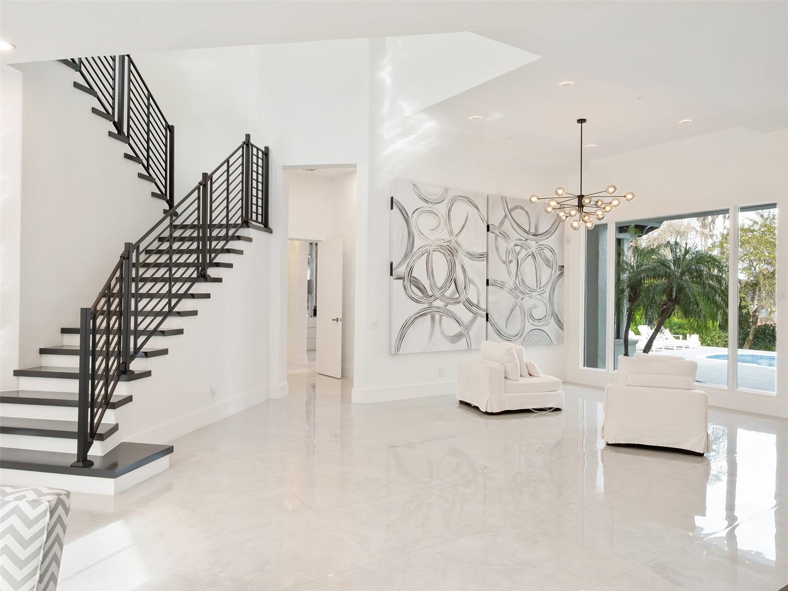 Listing photo id 8 for 6117 Louise Cove Drive