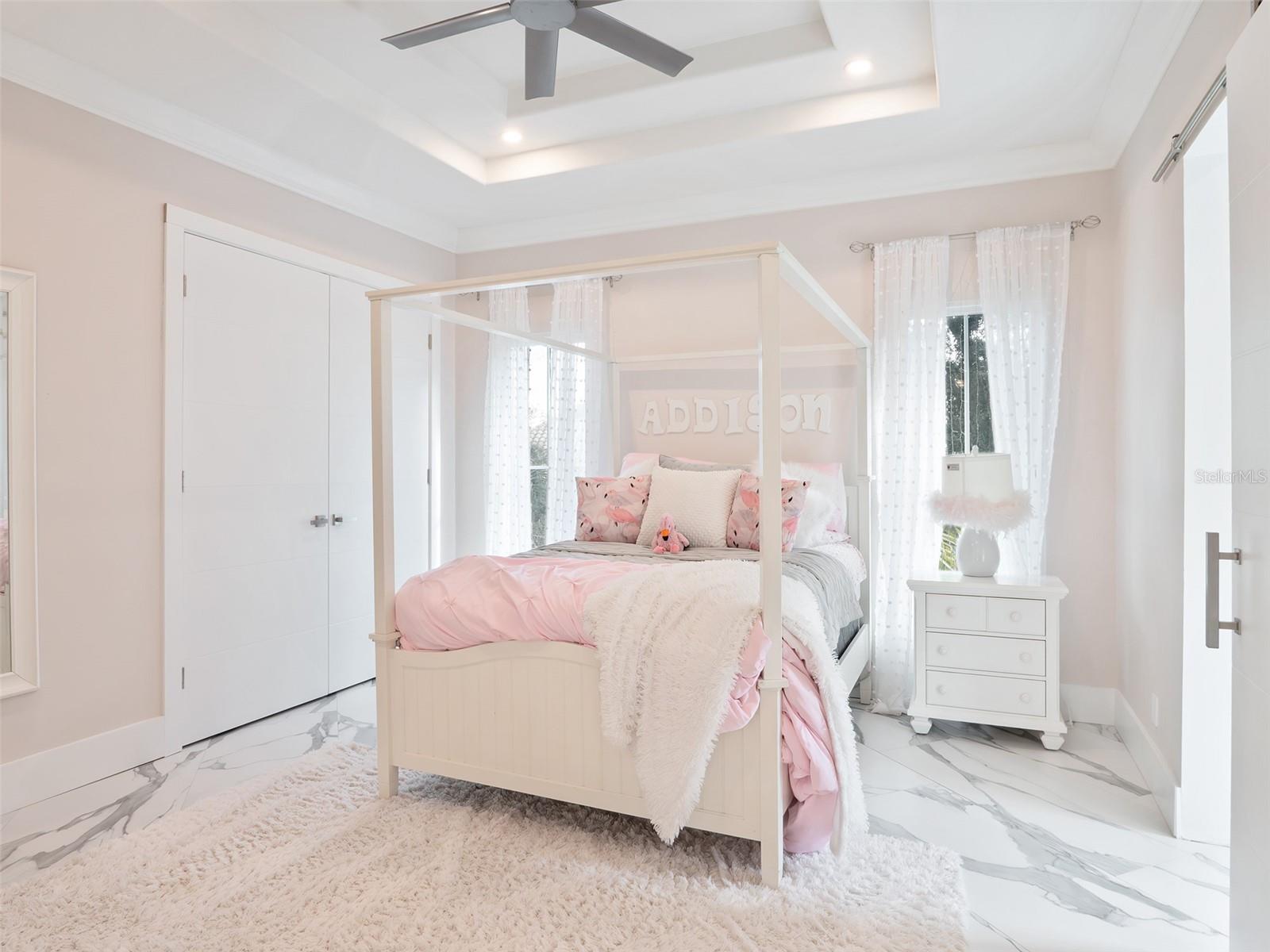 Listing photo id 24 for 6117 Louise Cove Drive