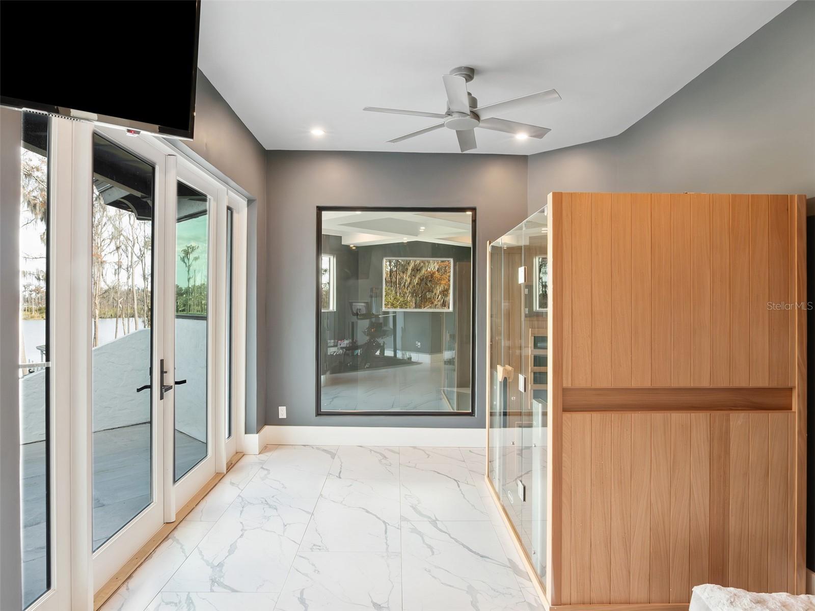 Listing photo id 29 for 6117 Louise Cove Drive