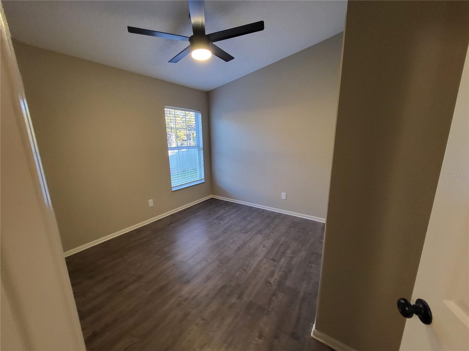 Image 10 of 22 For 3037 Barrymore Court