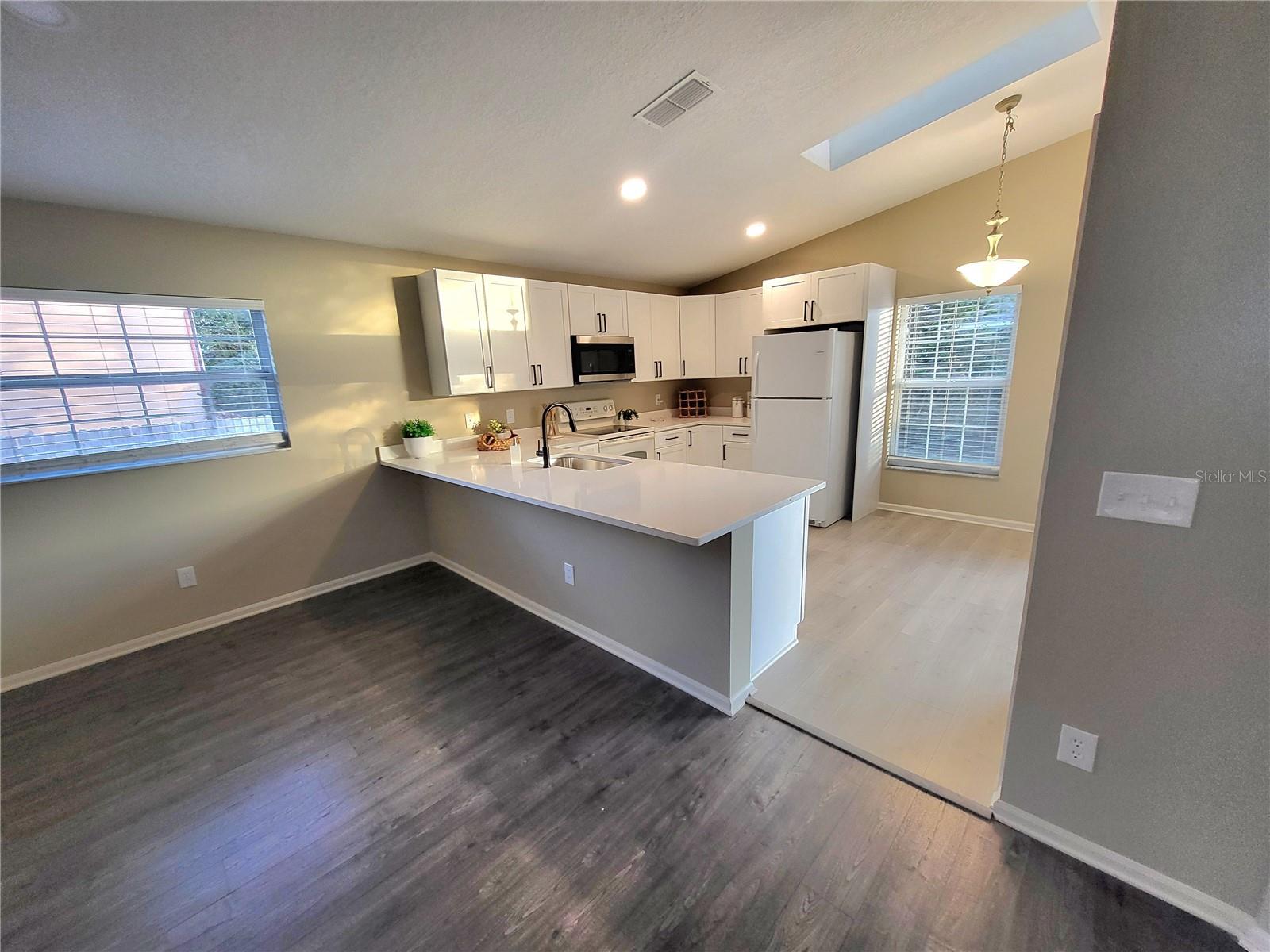 Image 4 of 22 For 3037 Barrymore Court