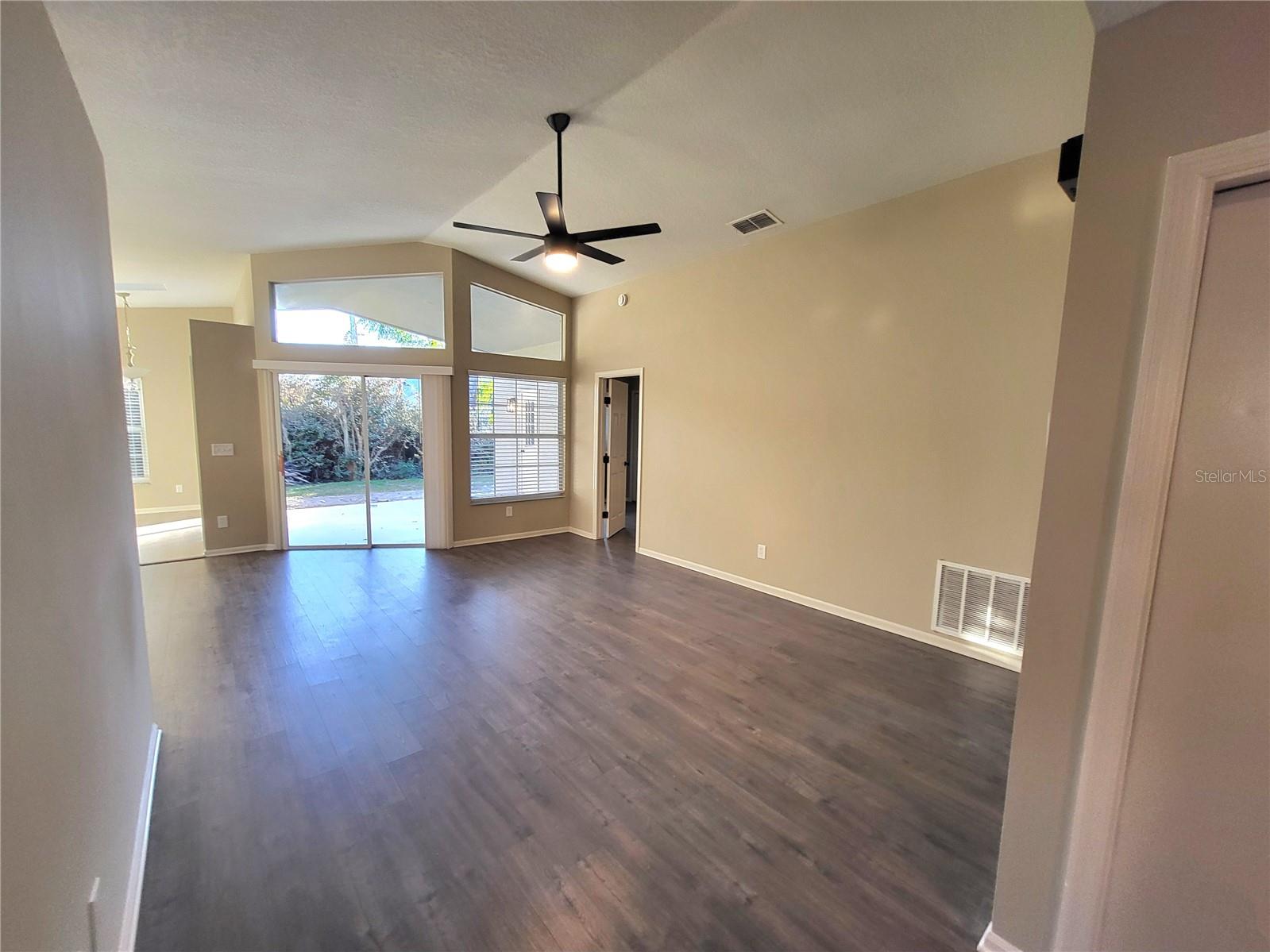 Image 8 of 22 For 3037 Barrymore Court