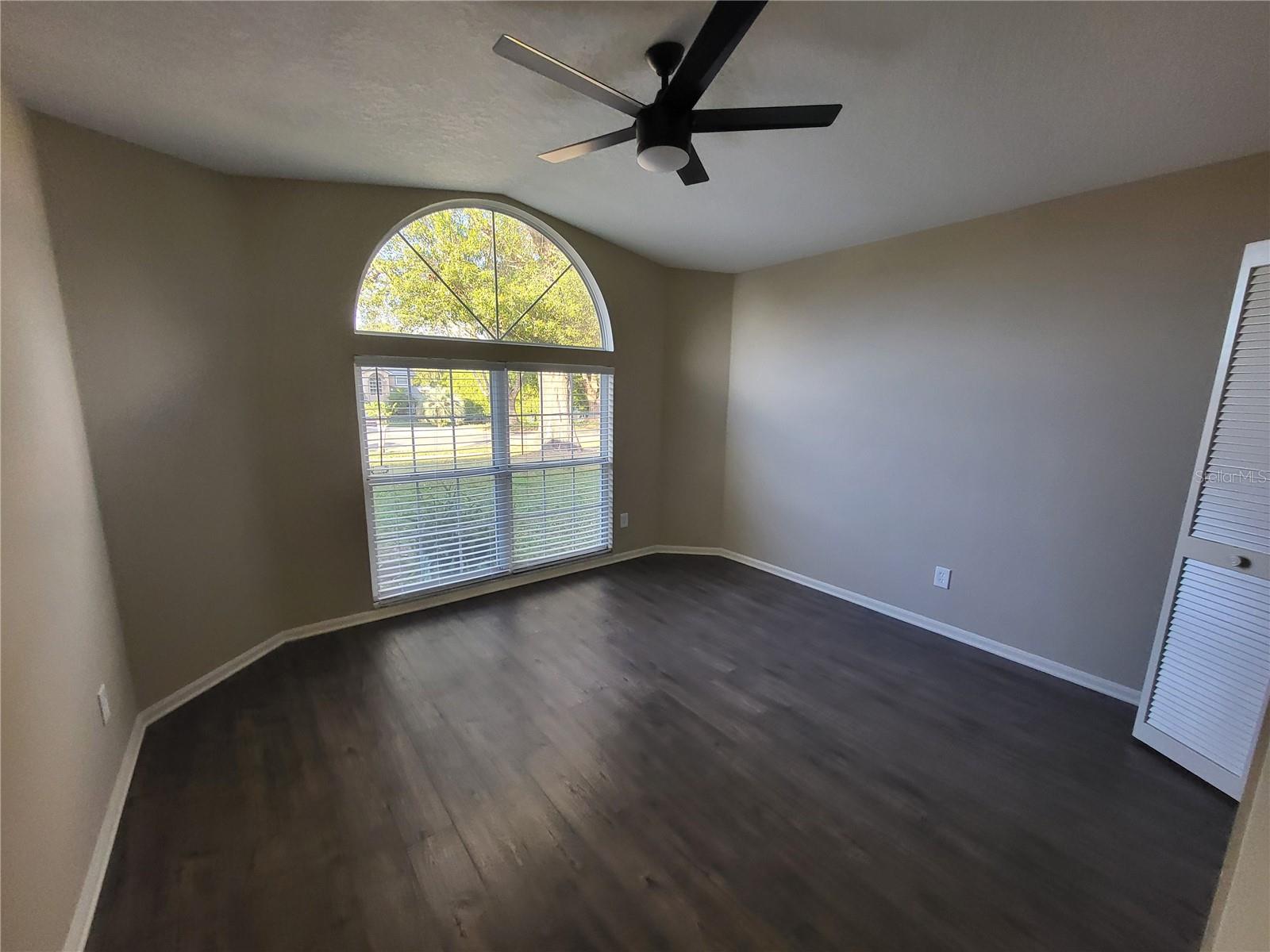 Image 9 of 22 For 3037 Barrymore Court