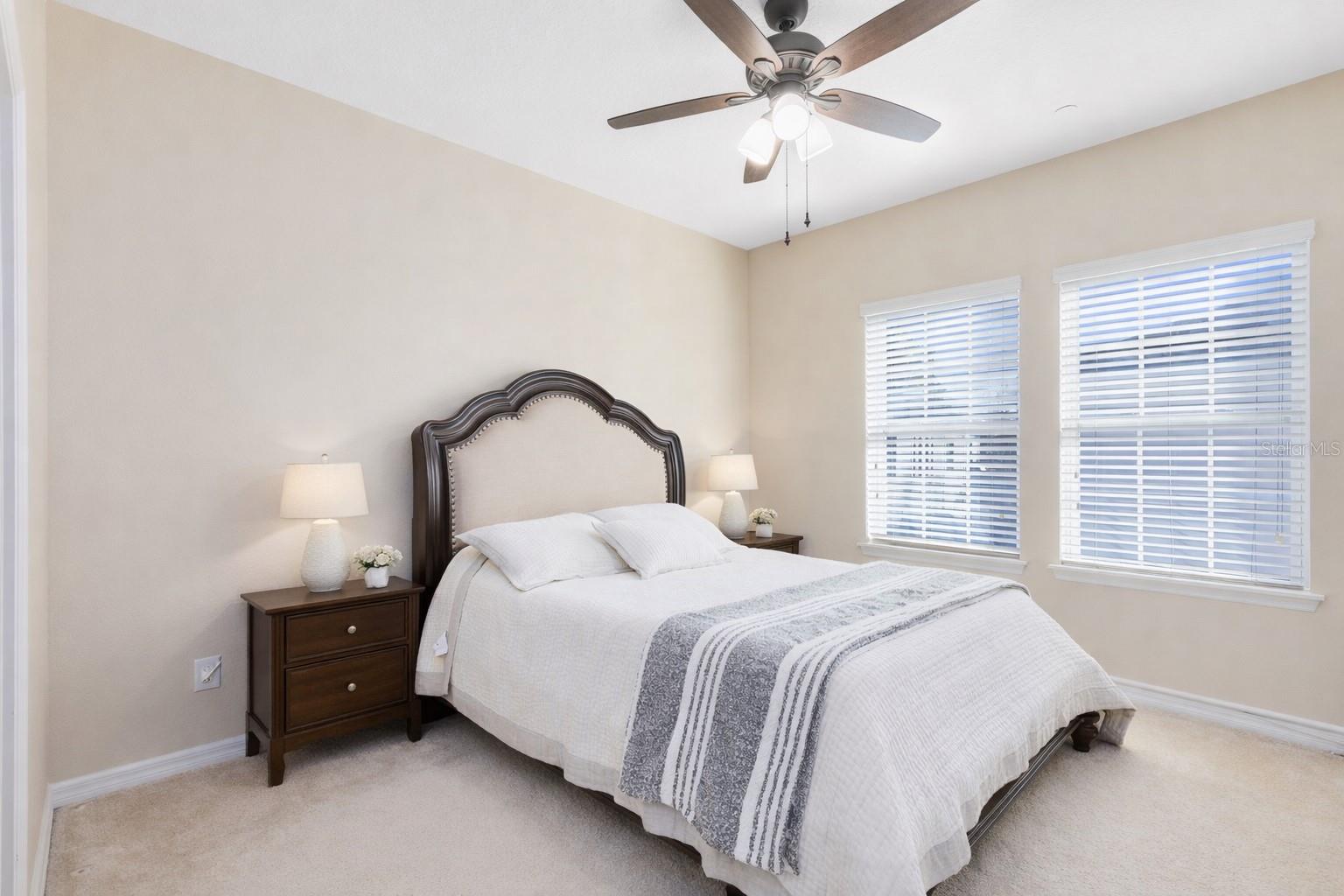 Image 12 of 34 For 204 Queen Palm Court