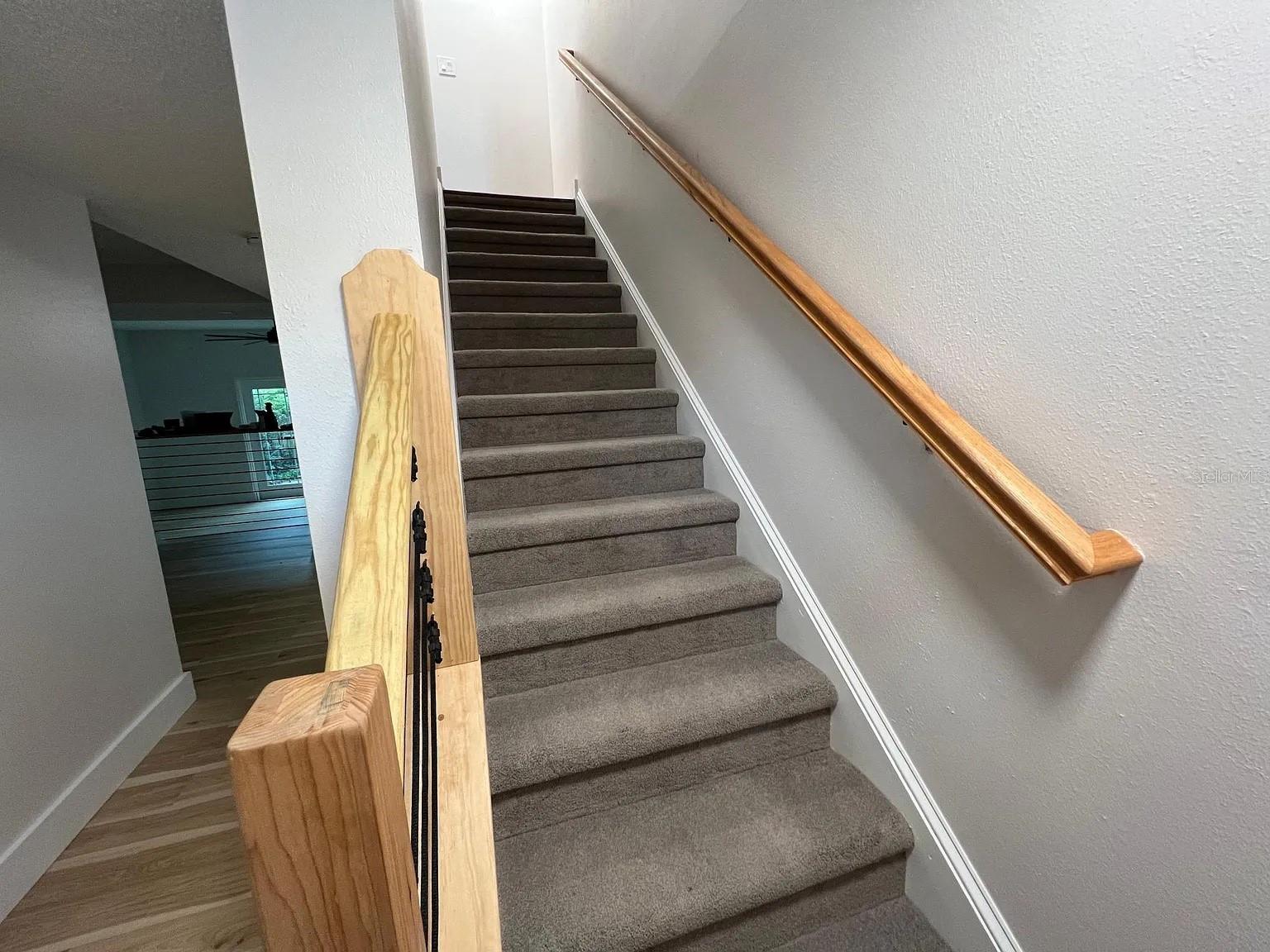 Image 10 of 13 For 200 Saint Andrews Boulevard 1805