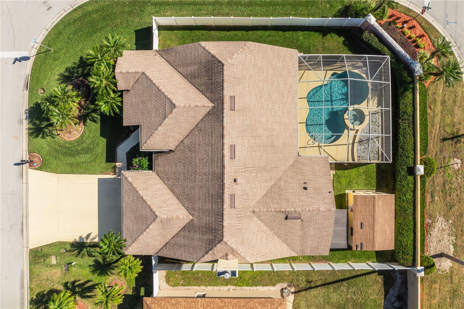 Image 4 of 34 For 7044 Summit Circle