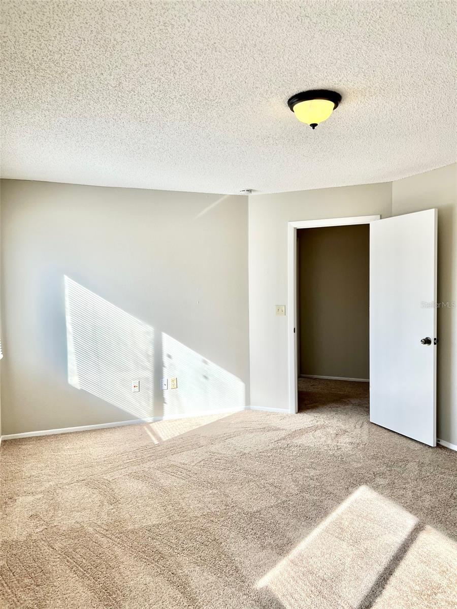 Image 19 of 26 For 554 Cidermill Place