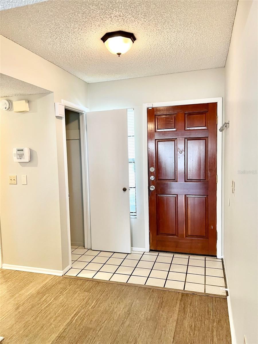 Image 3 of 26 For 554 Cidermill Place