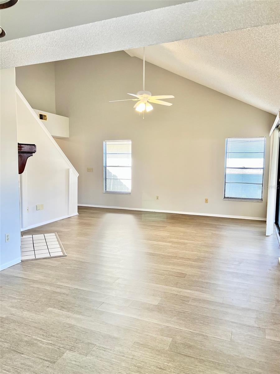 Image 7 of 26 For 554 Cidermill Place