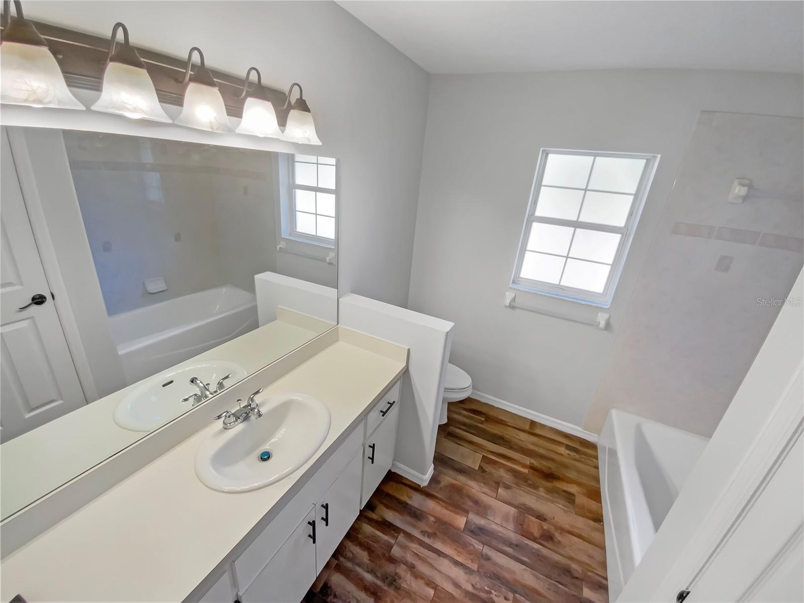 Image 22 of 31 For 3227 Lantana Drive