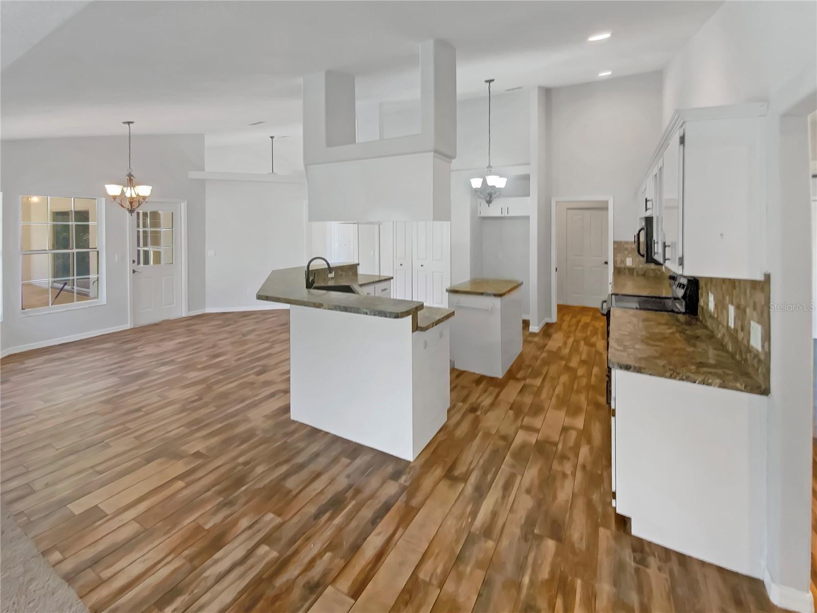 Image 27 of 31 For 3227 Lantana Drive