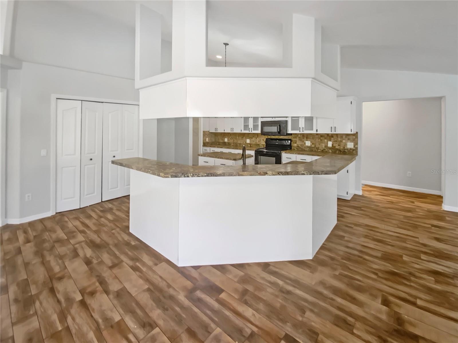 Image 28 of 31 For 3227 Lantana Drive