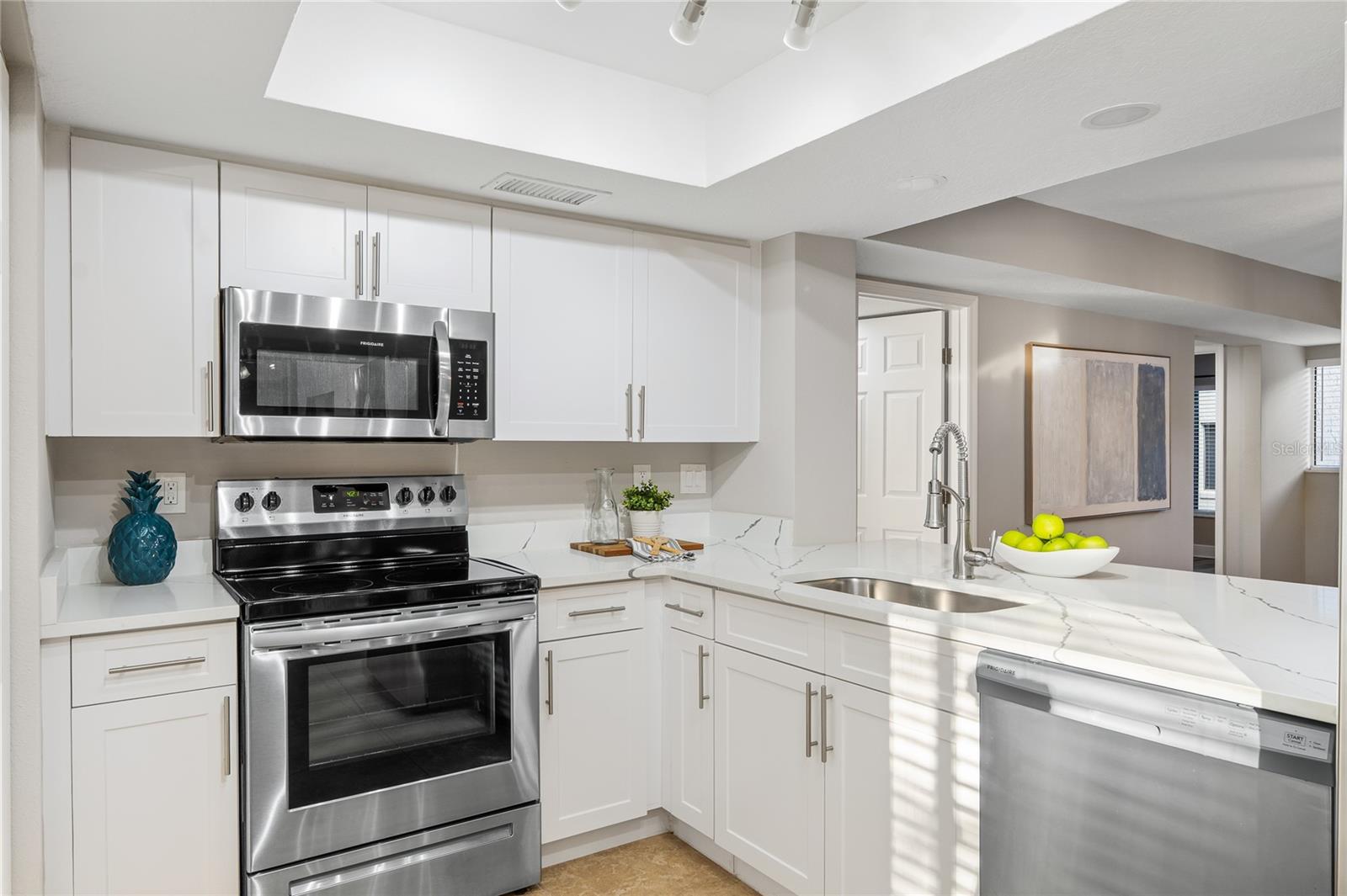 Image 15 of 52 For 1000 Winderley Place 142