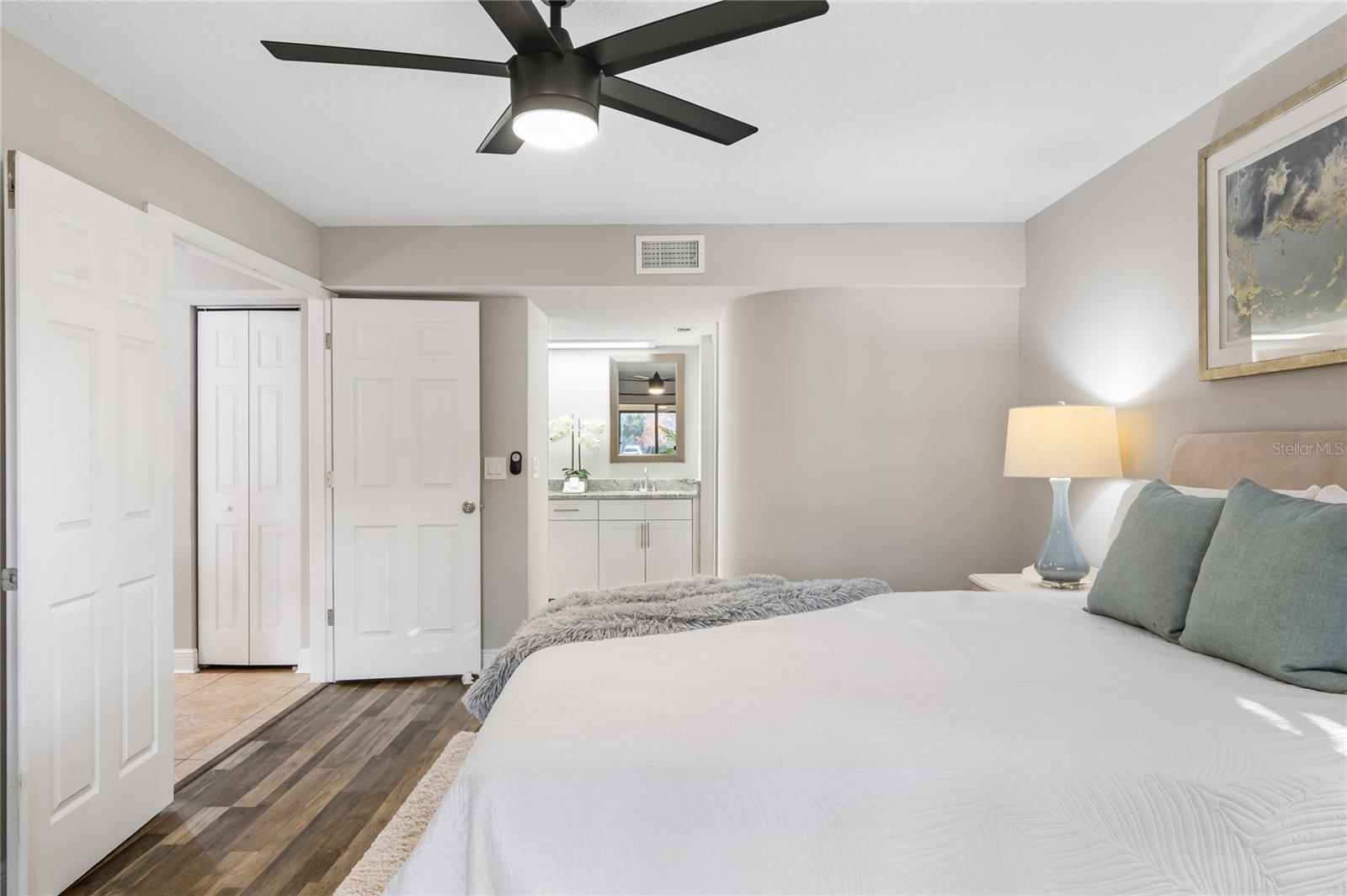 Image 20 of 52 For 1000 Winderley Place 142