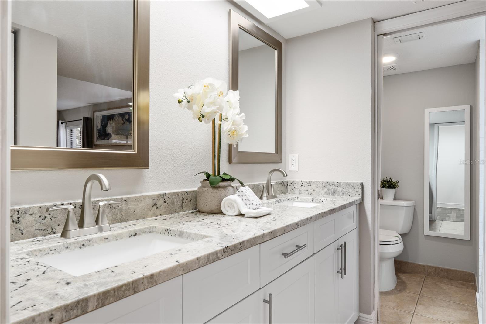 Image 22 of 52 For 1000 Winderley Place 142