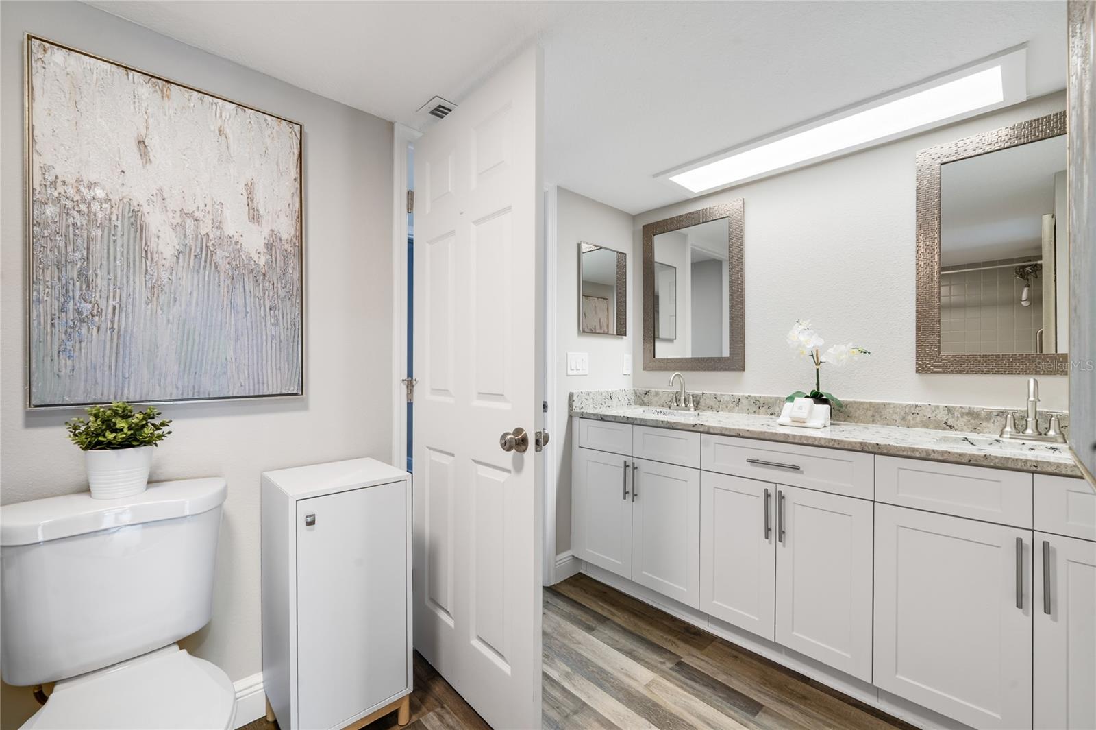 Image 28 of 52 For 1000 Winderley Place 142