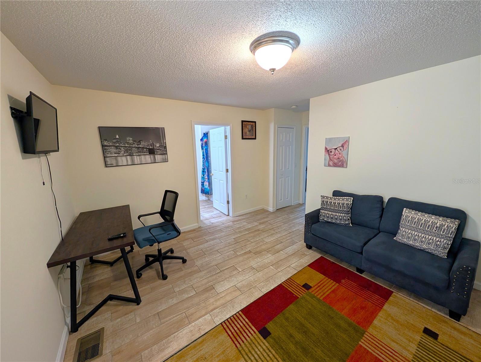 Image 12 of 19 For 4656 Ashburn Square Drive