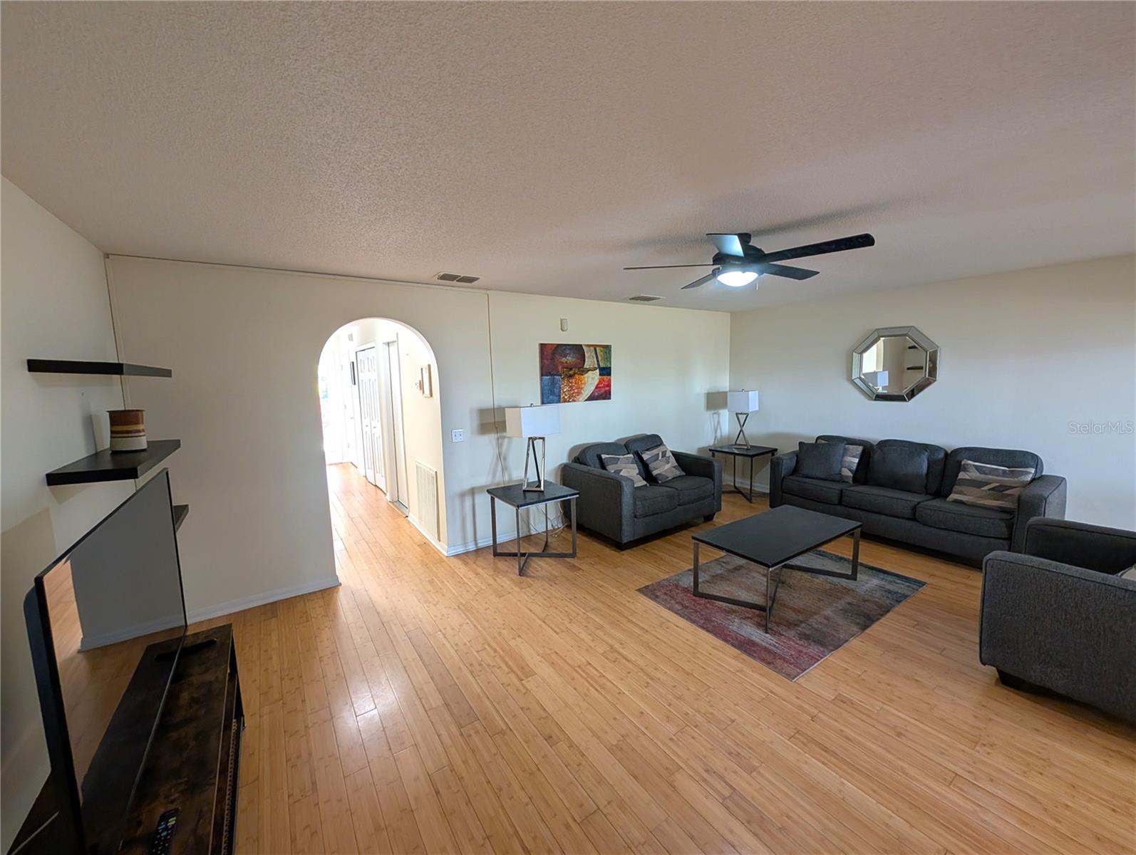 Image 7 of 19 For 4656 Ashburn Square Drive