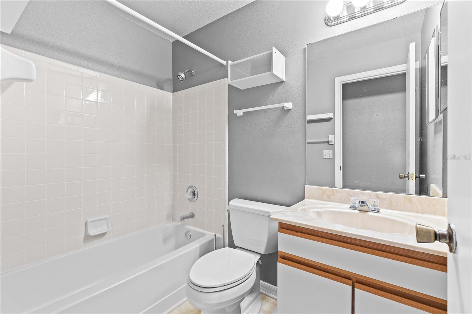 Image 15 of 27 For 5273 Tunbridge Wells Lane 1601