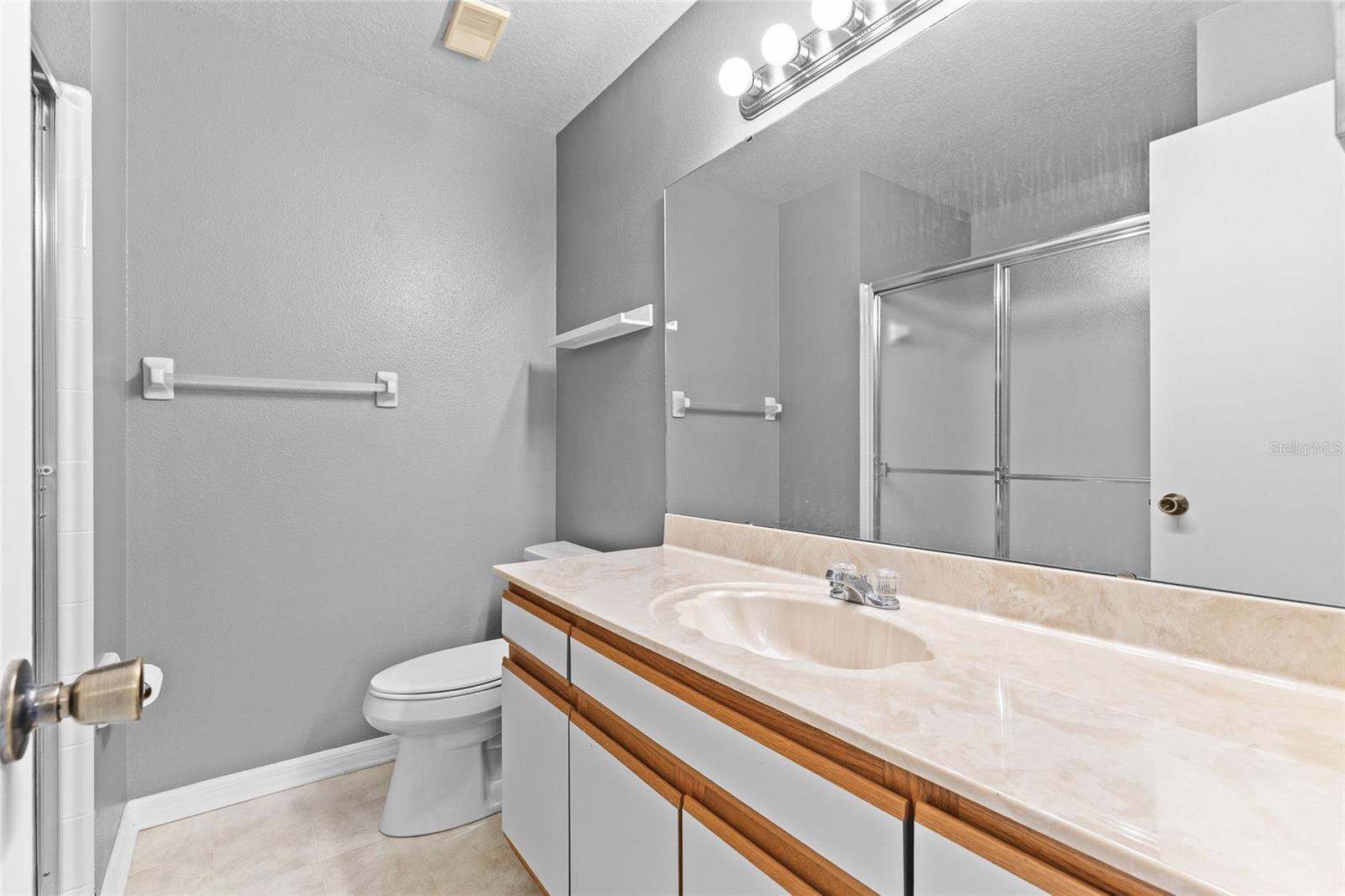 Image 19 of 27 For 5273 Tunbridge Wells Lane 1601