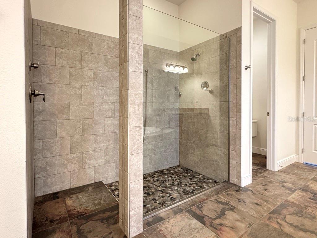 Image 16 of 36 For 416 Blue Birch Court