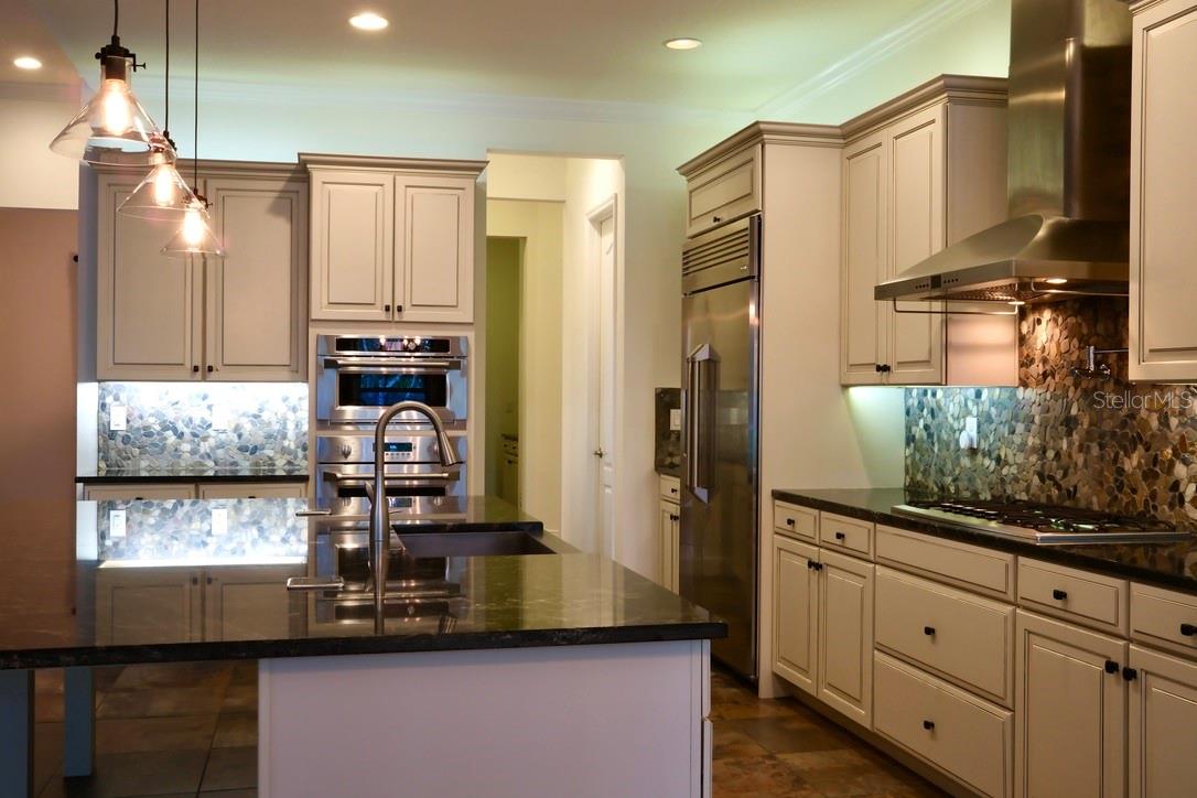 Image 9 of 36 For 416 Blue Birch Court