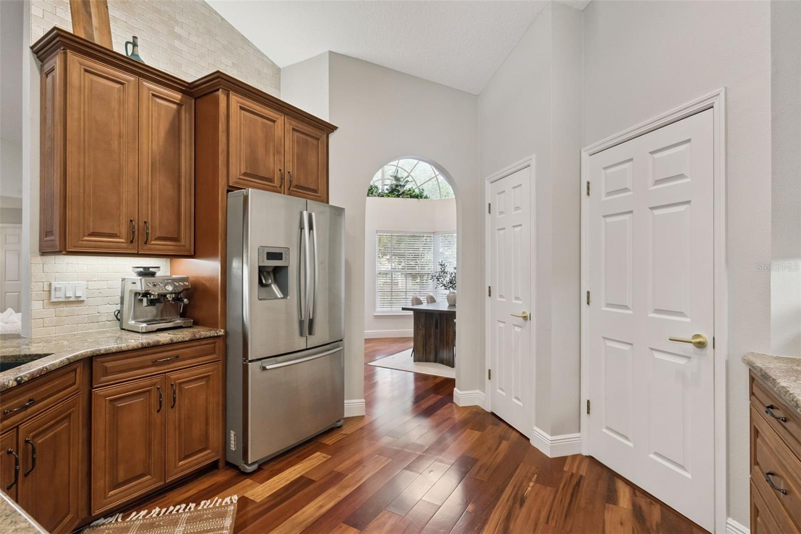 Image 22 of 72 For 9805 Spring Lake Drive