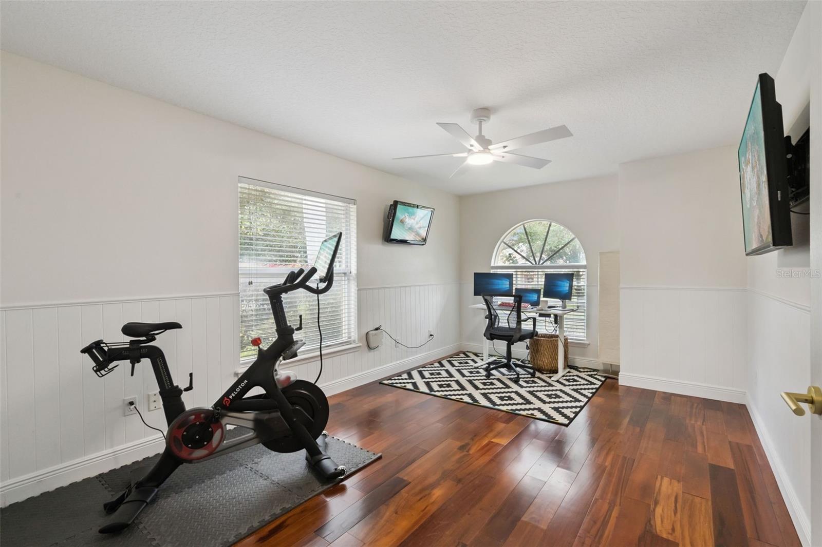 Image 40 of 72 For 9805 Spring Lake Drive