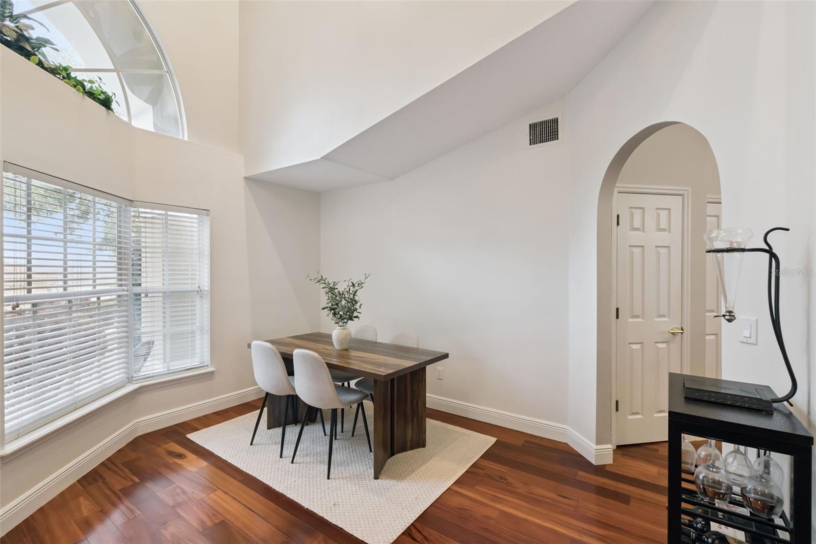 Image 8 of 72 For 9805 Spring Lake Drive