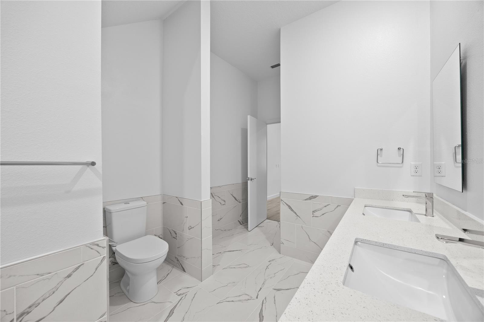 Image 20 of 50 For 625 Trikomo Drive