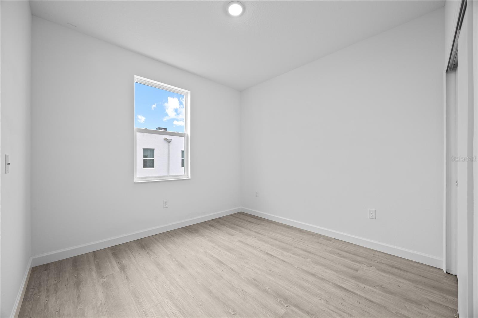 Image 32 of 50 For 625 Trikomo Drive