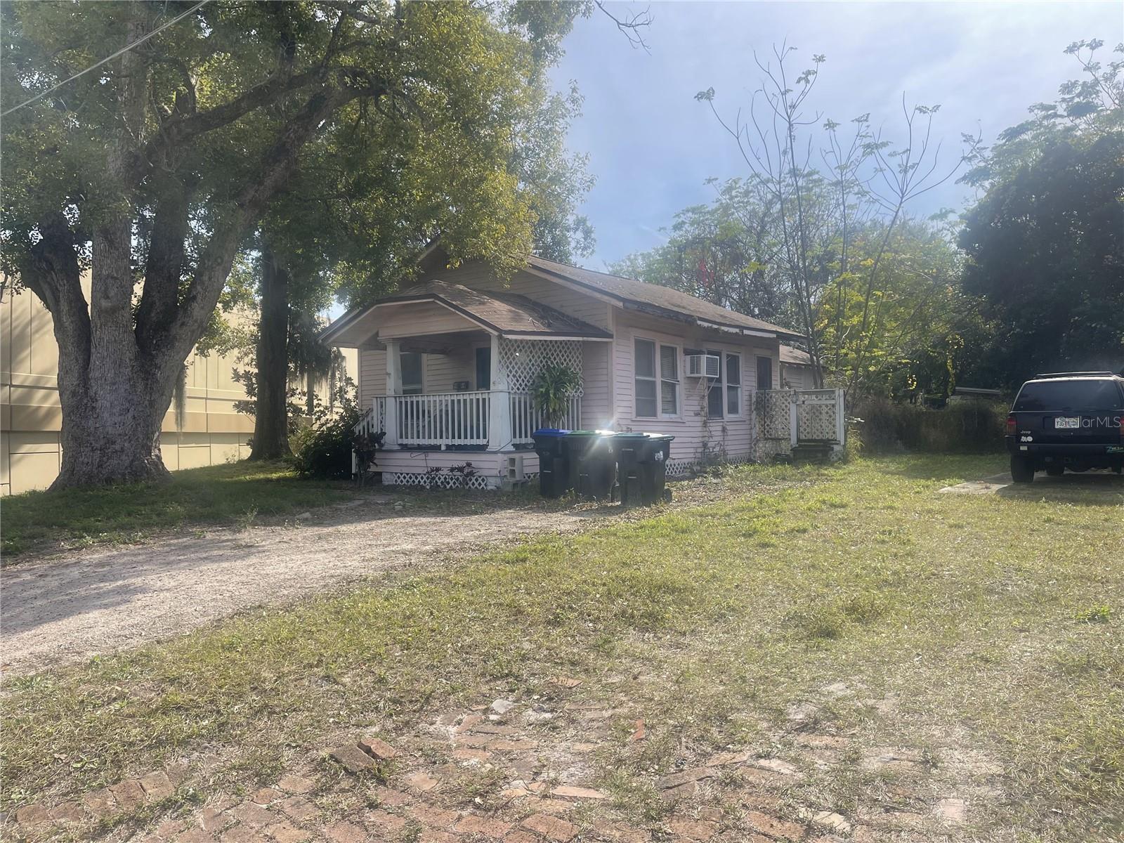 Image 3 of 18 For 1996 Indiana Avenue