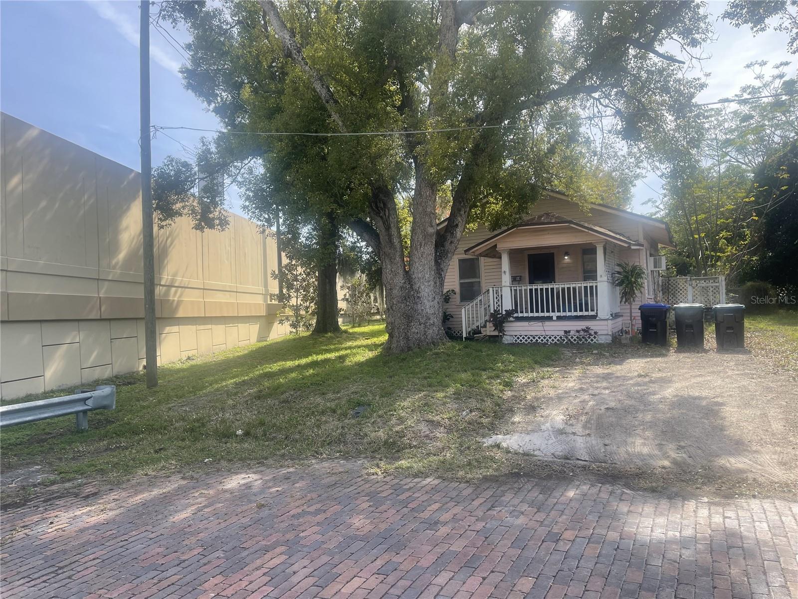 Image 4 of 18 For 1996 Indiana Avenue