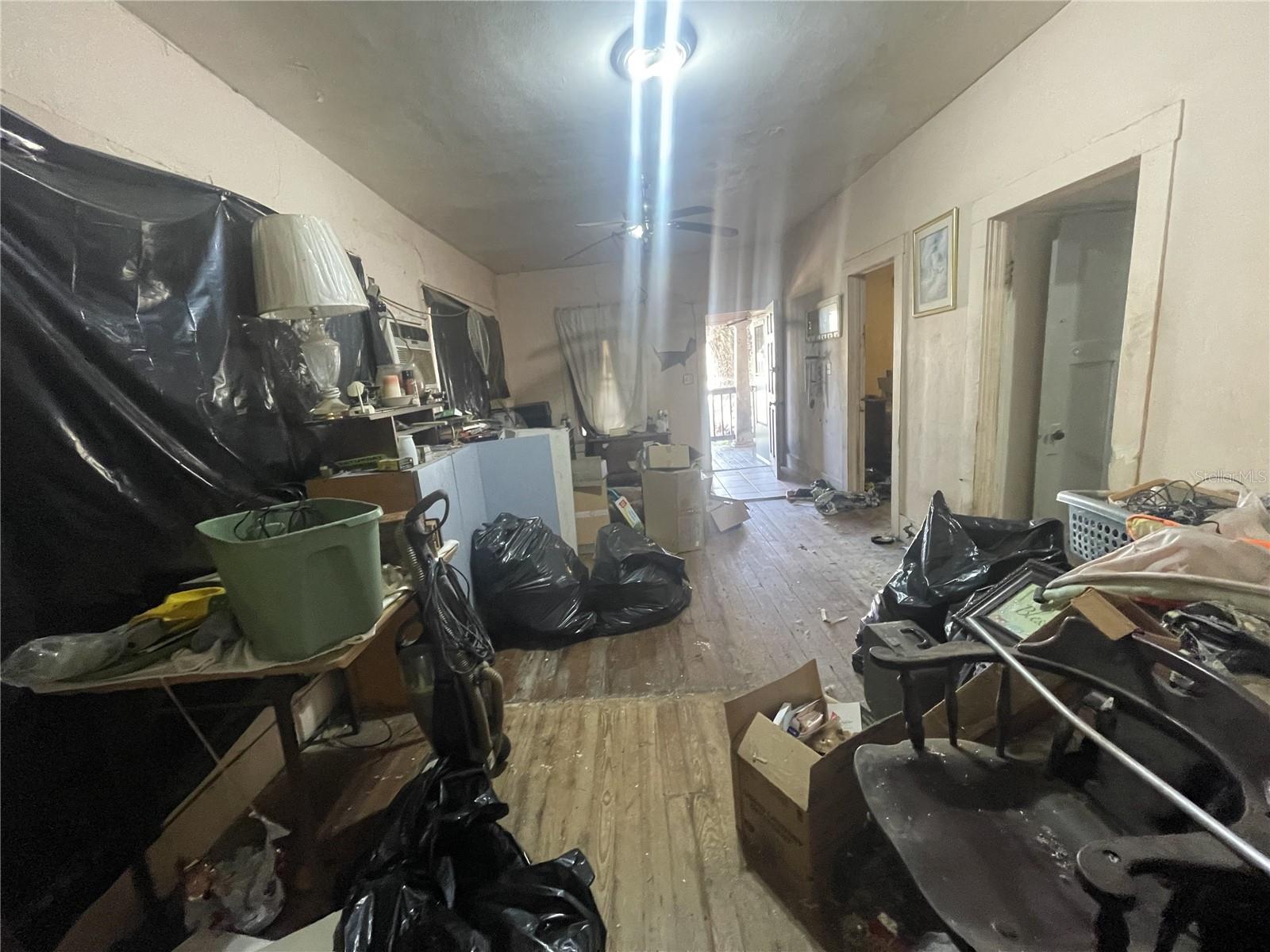 Image 6 of 18 For 1996 Indiana Avenue