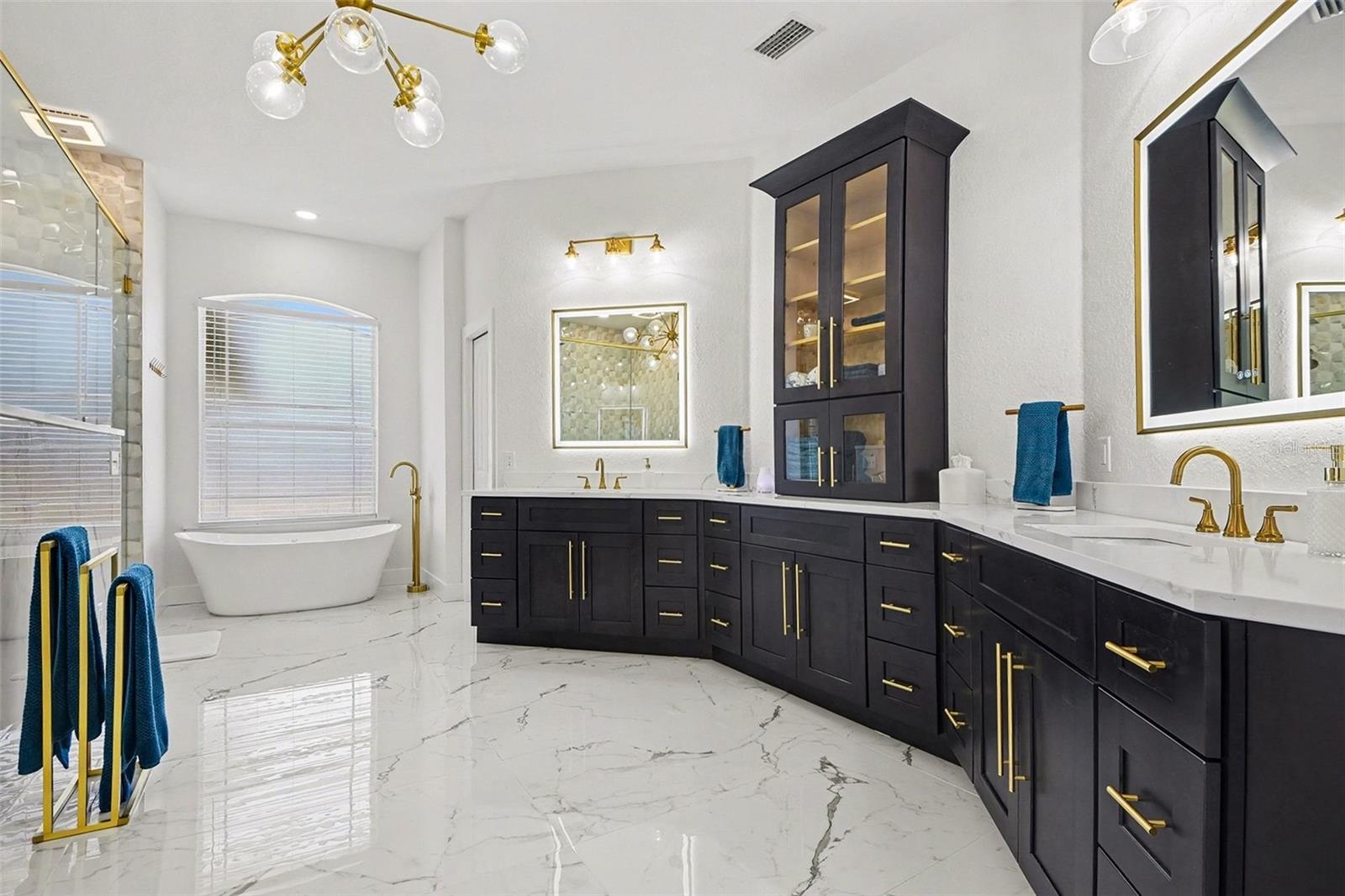 Image 19 of 54 For 2795 Fawn Lake Boulevard