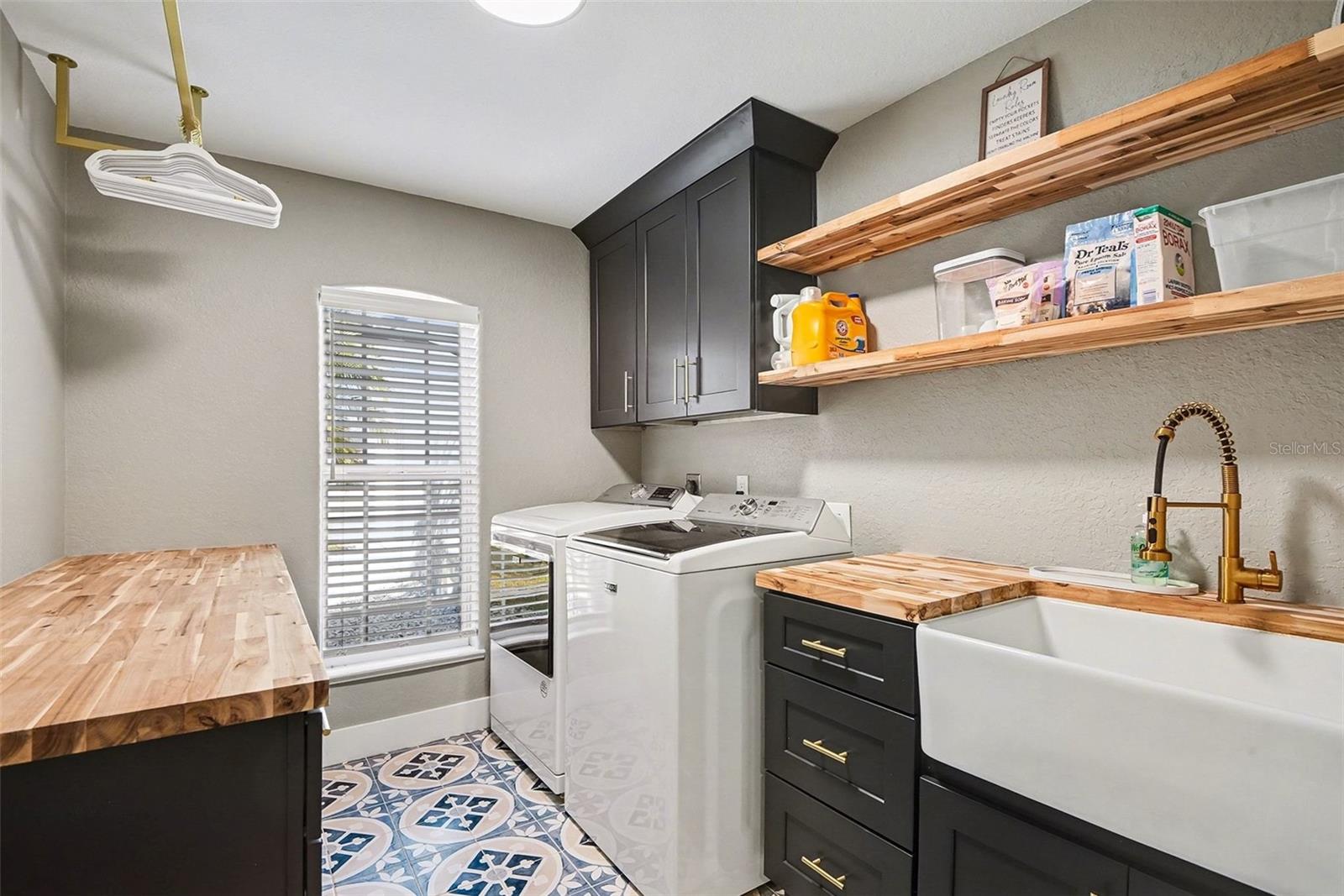 Image 30 of 54 For 2795 Fawn Lake Boulevard