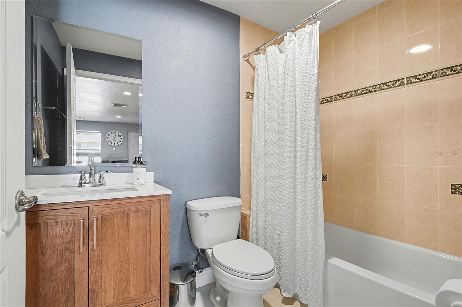 Image 33 of 54 For 2795 Fawn Lake Boulevard