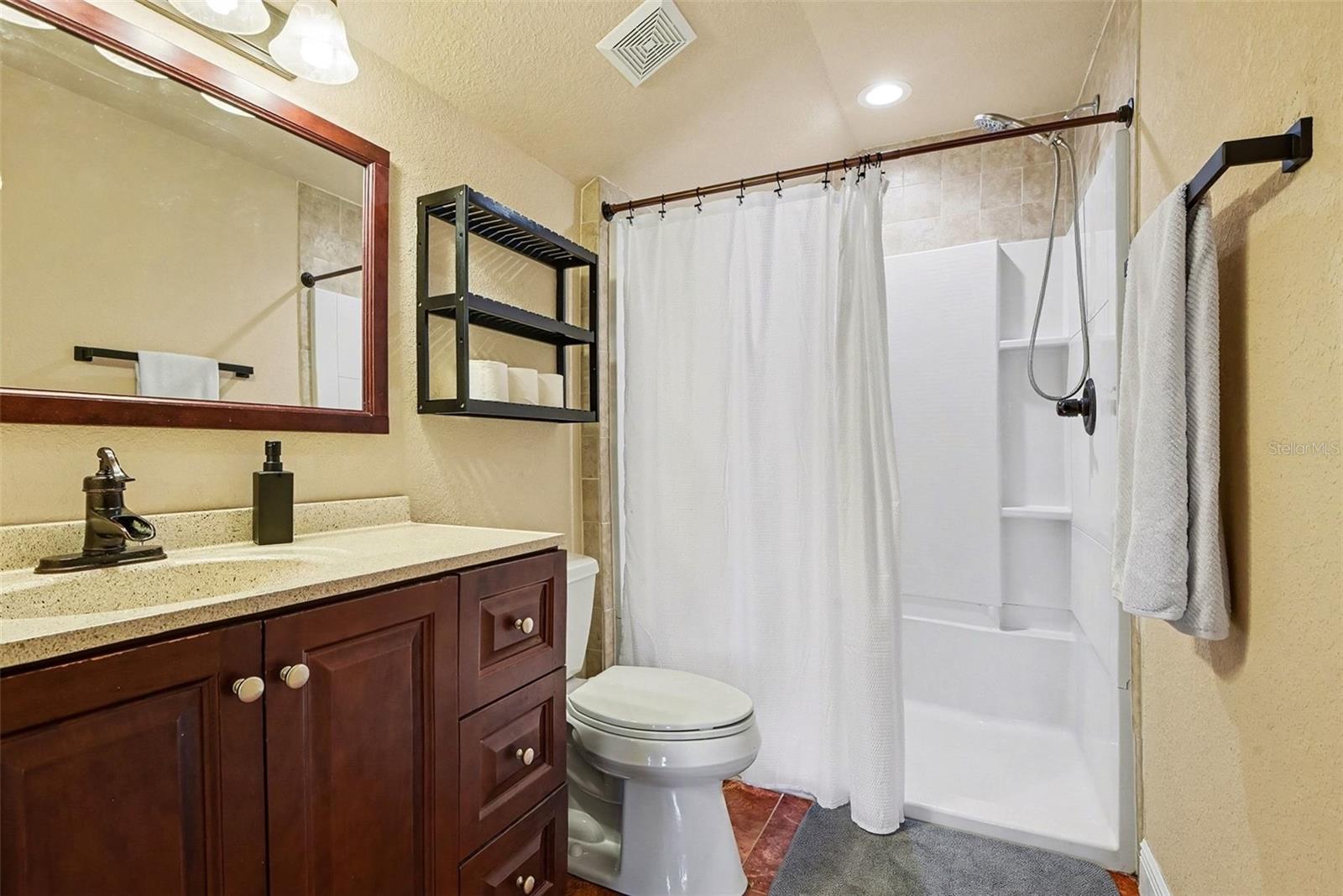 Image 39 of 54 For 2795 Fawn Lake Boulevard