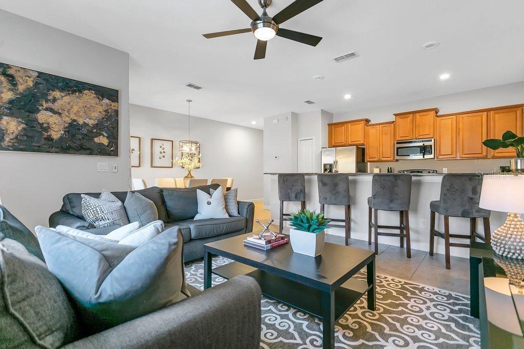 Image 2 of 33 For 8979 California Palm Road