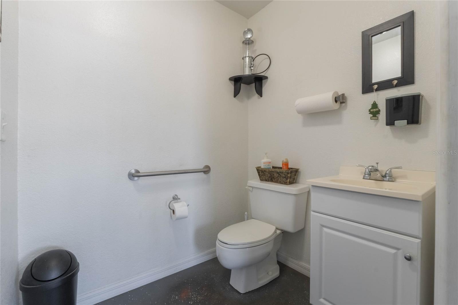 Image 22 of 32 For 3190 Florida Avenue