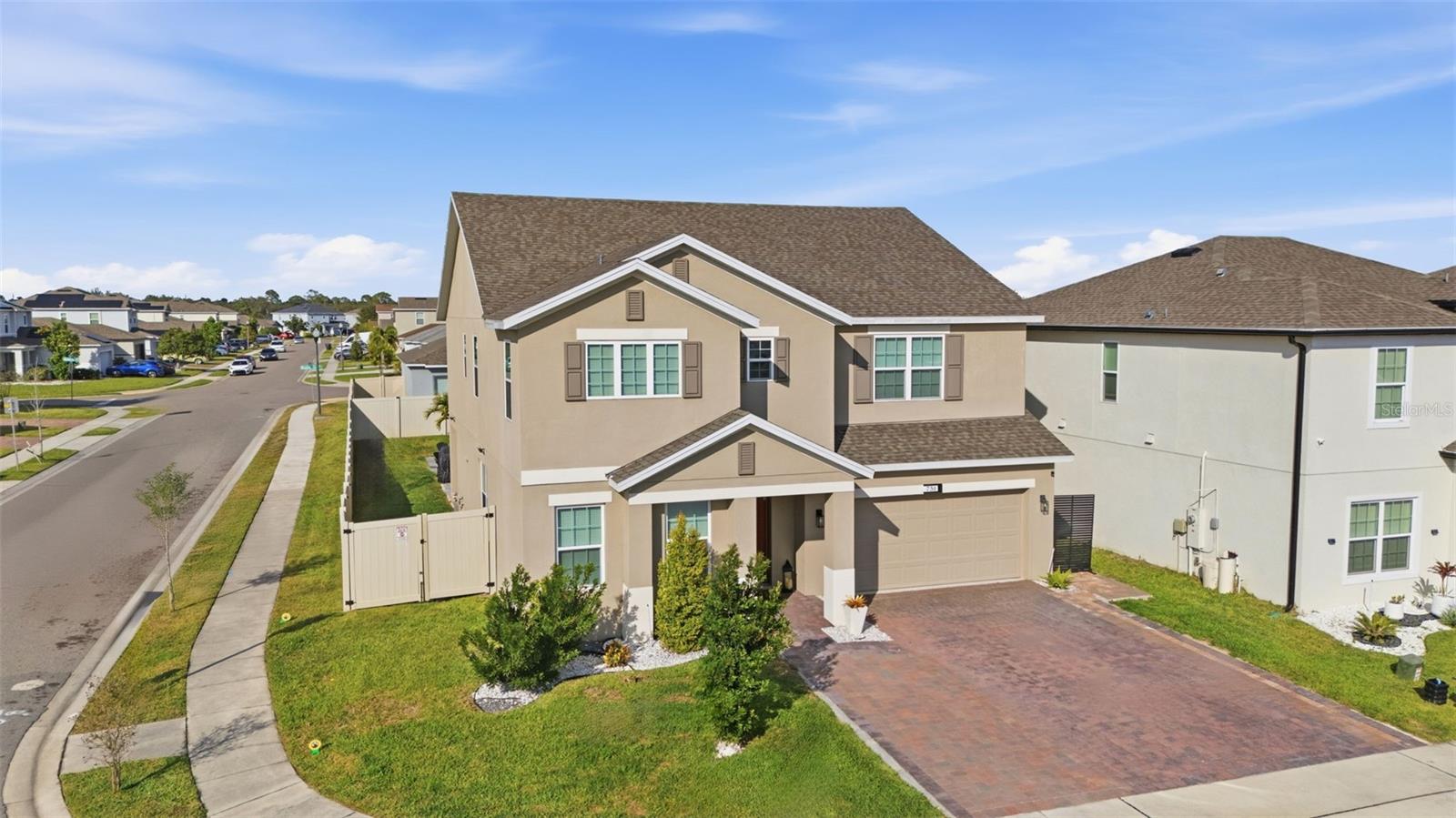 Image 2 of 98 For 751 Campo Lane