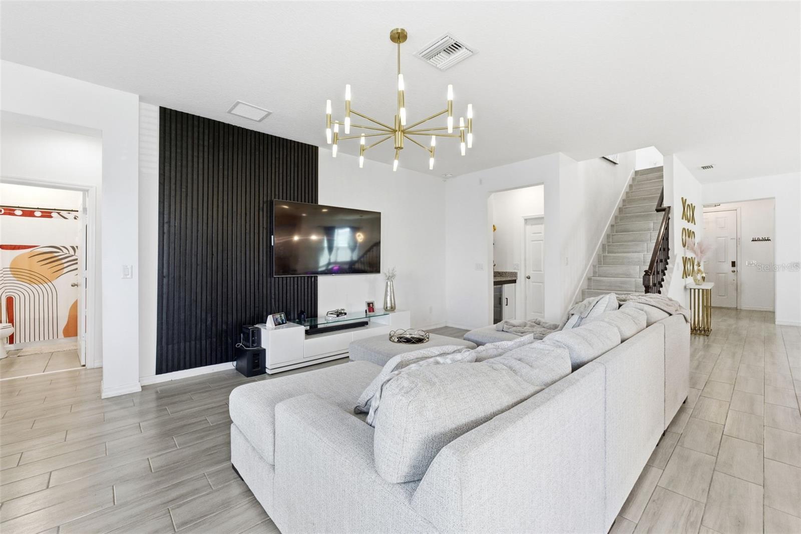 Image 26 of 98 For 751 Campo Lane