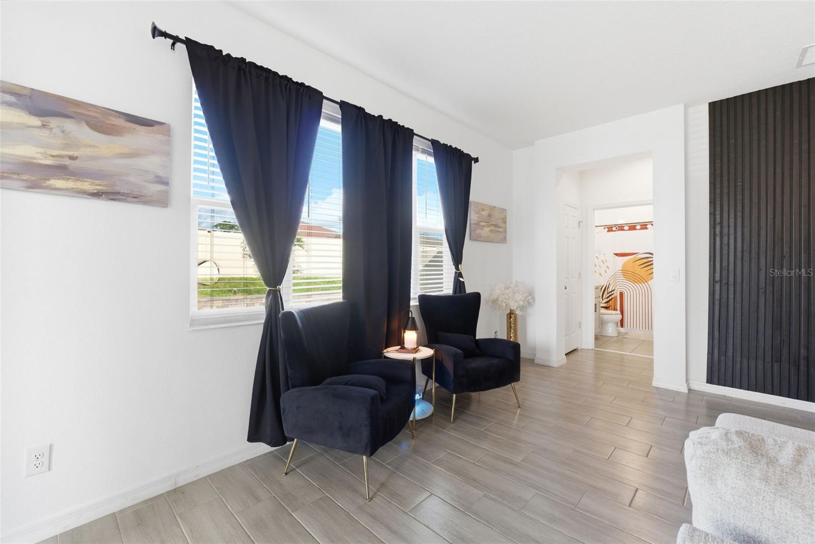 Image 29 of 98 For 751 Campo Lane