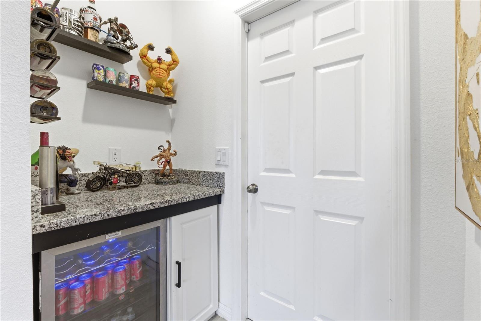 Image 34 of 98 For 751 Campo Lane