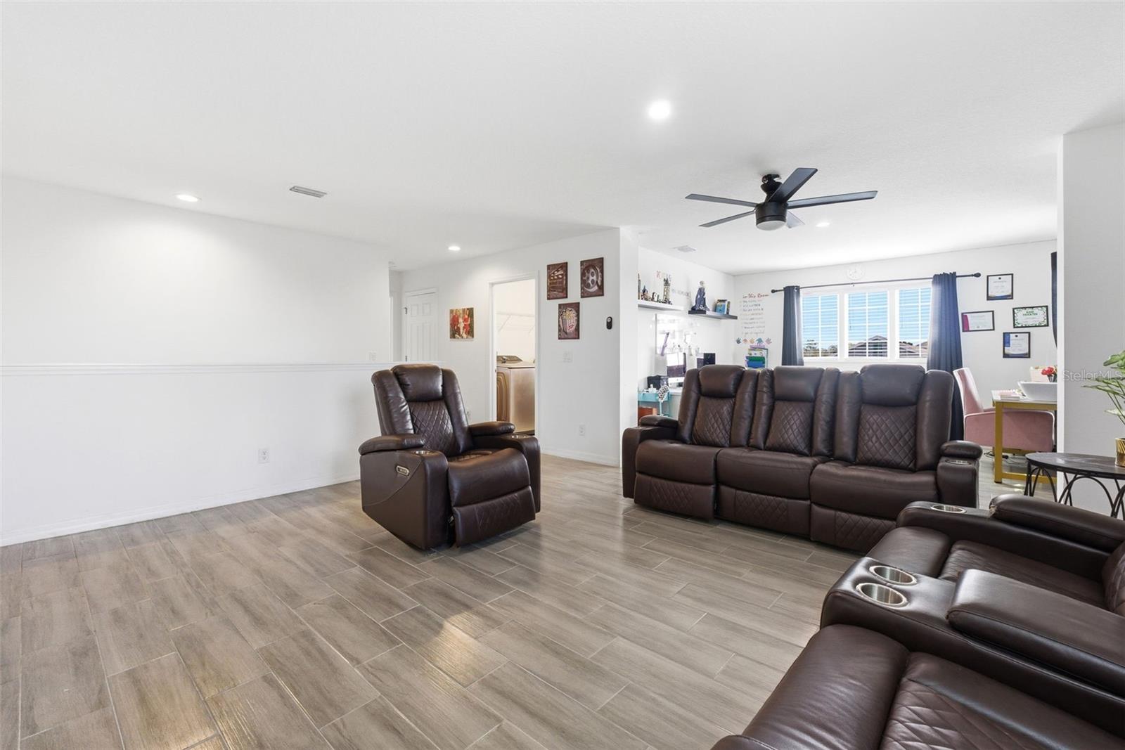 Image 51 of 98 For 751 Campo Lane